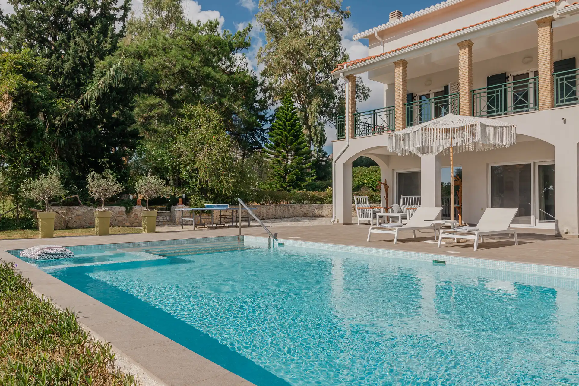 Rivazzurra Beachfront Villa with direct beach access and swimming pool in Zakynthos
